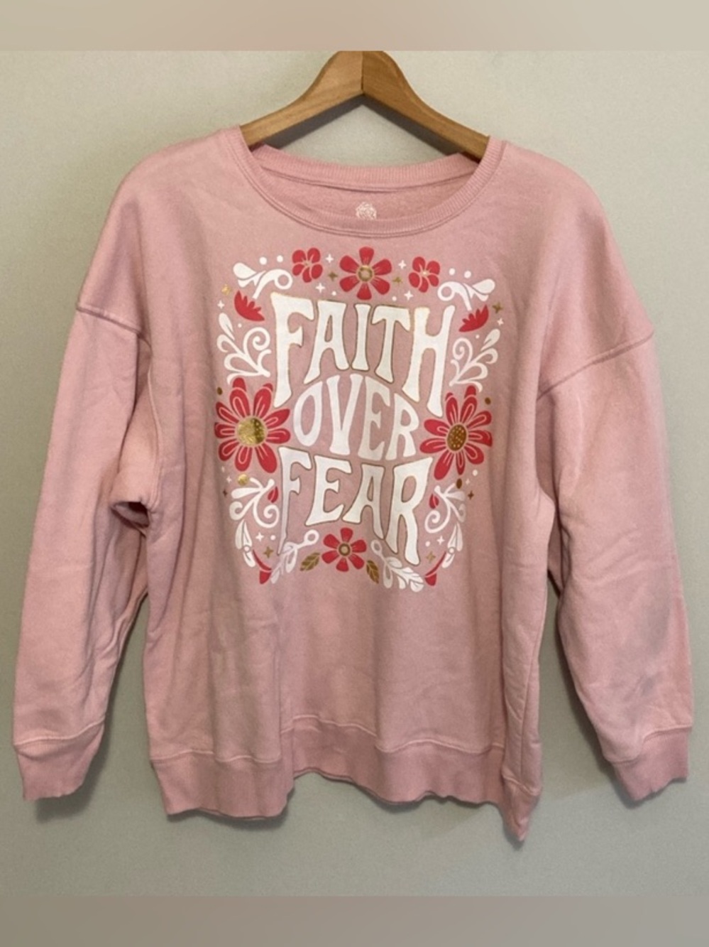 Positivitees Floral Faith Over Fear Pink Graphic Sweatshirt, Women’s XL 16-18